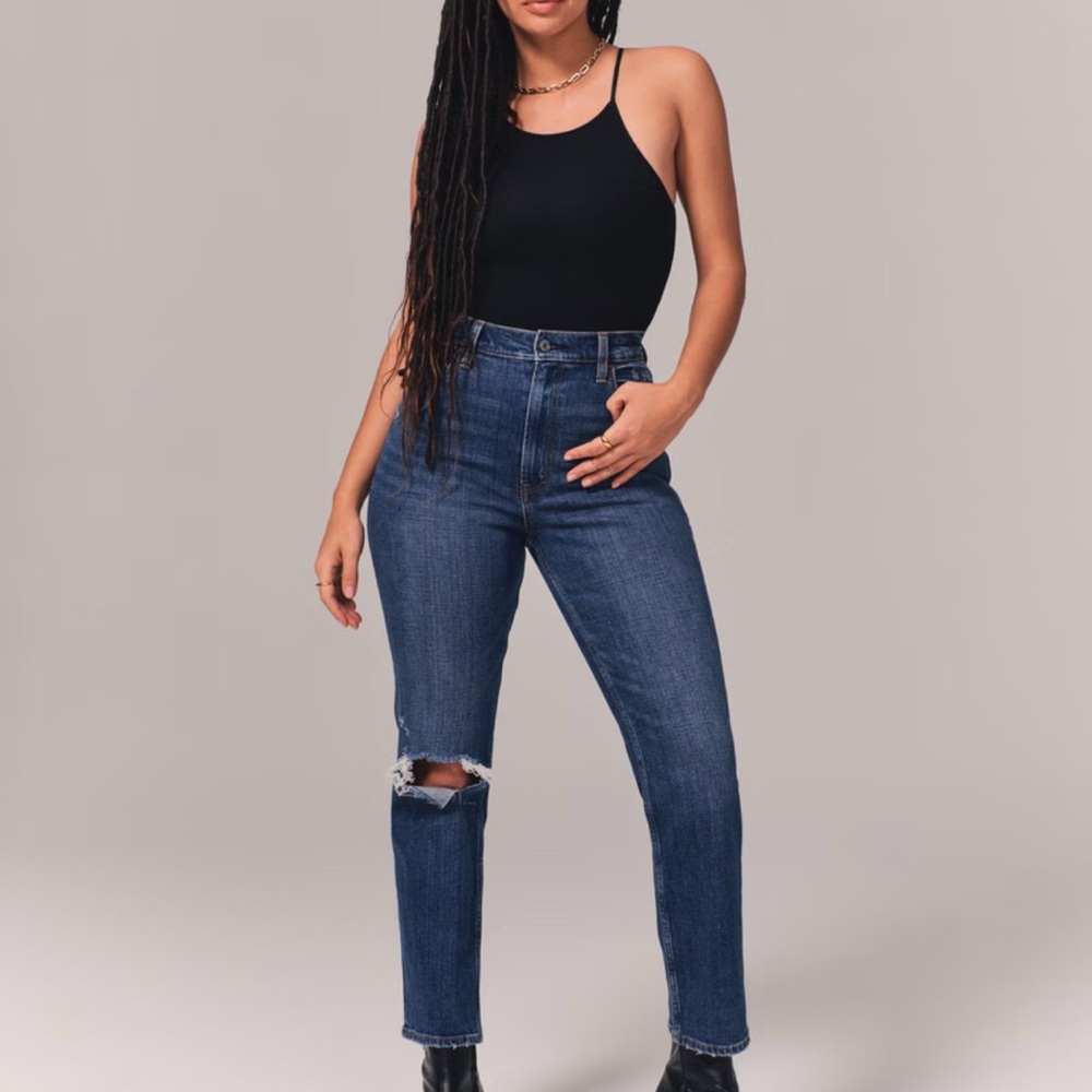 Abercrombie & Fitch Curve Love Ankle Straight High Rise Jeans